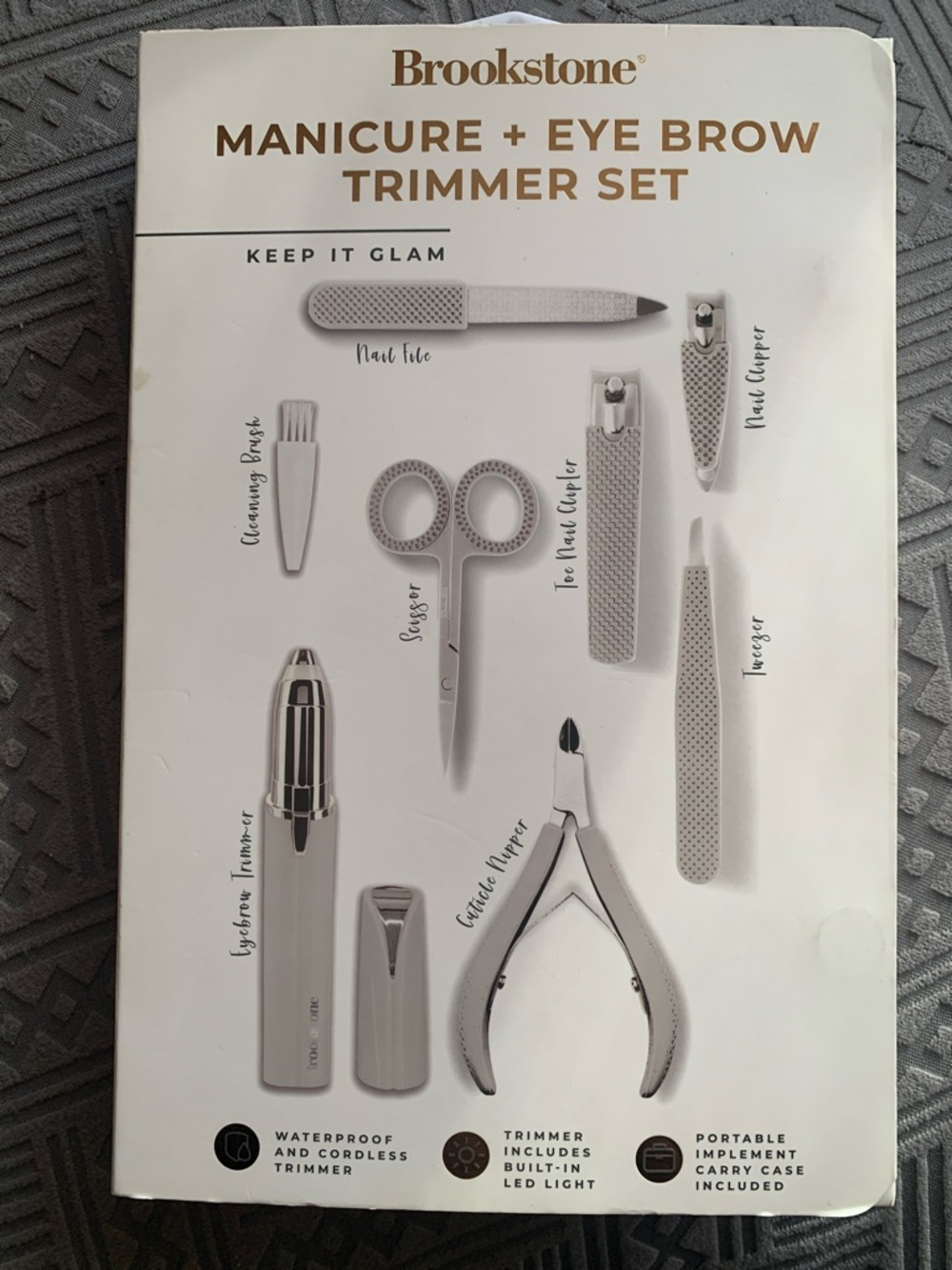 Brookstone Manicure & Eyebrow trimmer Set